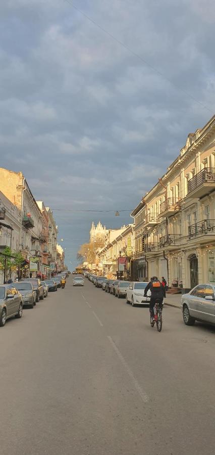 Апартаменты На Греческой Odesa Exterior photo